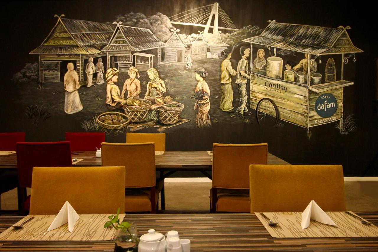 Hotel Dafam Pekanbaru Buitenkant foto