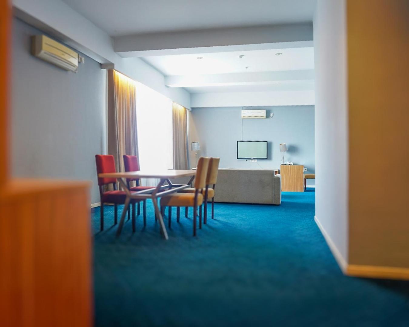 Hotel Dafam Pekanbaru Buitenkant foto